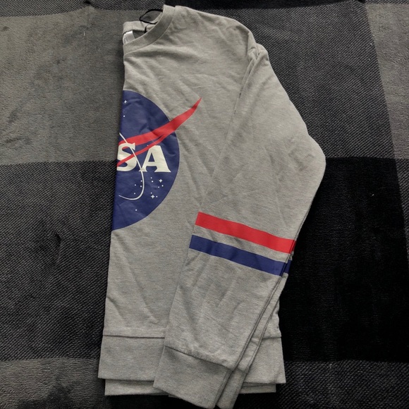 H&M nasa sweatshirt - Picture 2 of 4